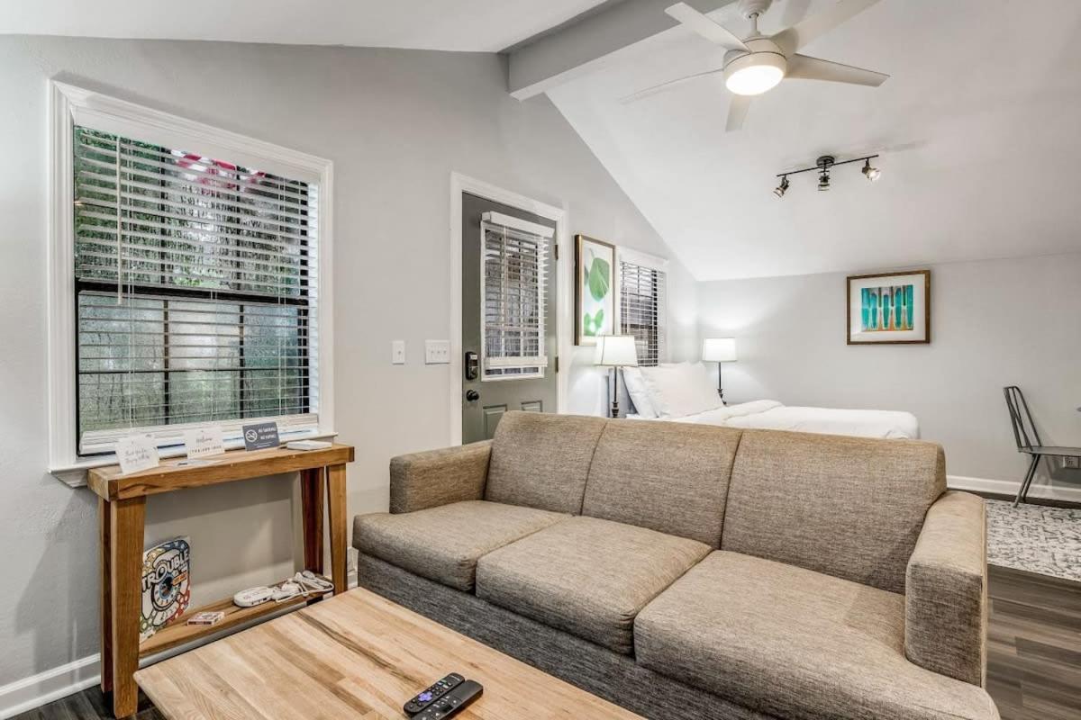 Pensacola Pearl - Studio Apartment - Pets Welcome מראה חיצוני תמונה